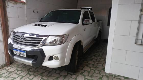 TOYOTA HILUX 3.0 SR 4X4 CD 16V TURBO INTERCOOLER DIESEL 4P MANUAL